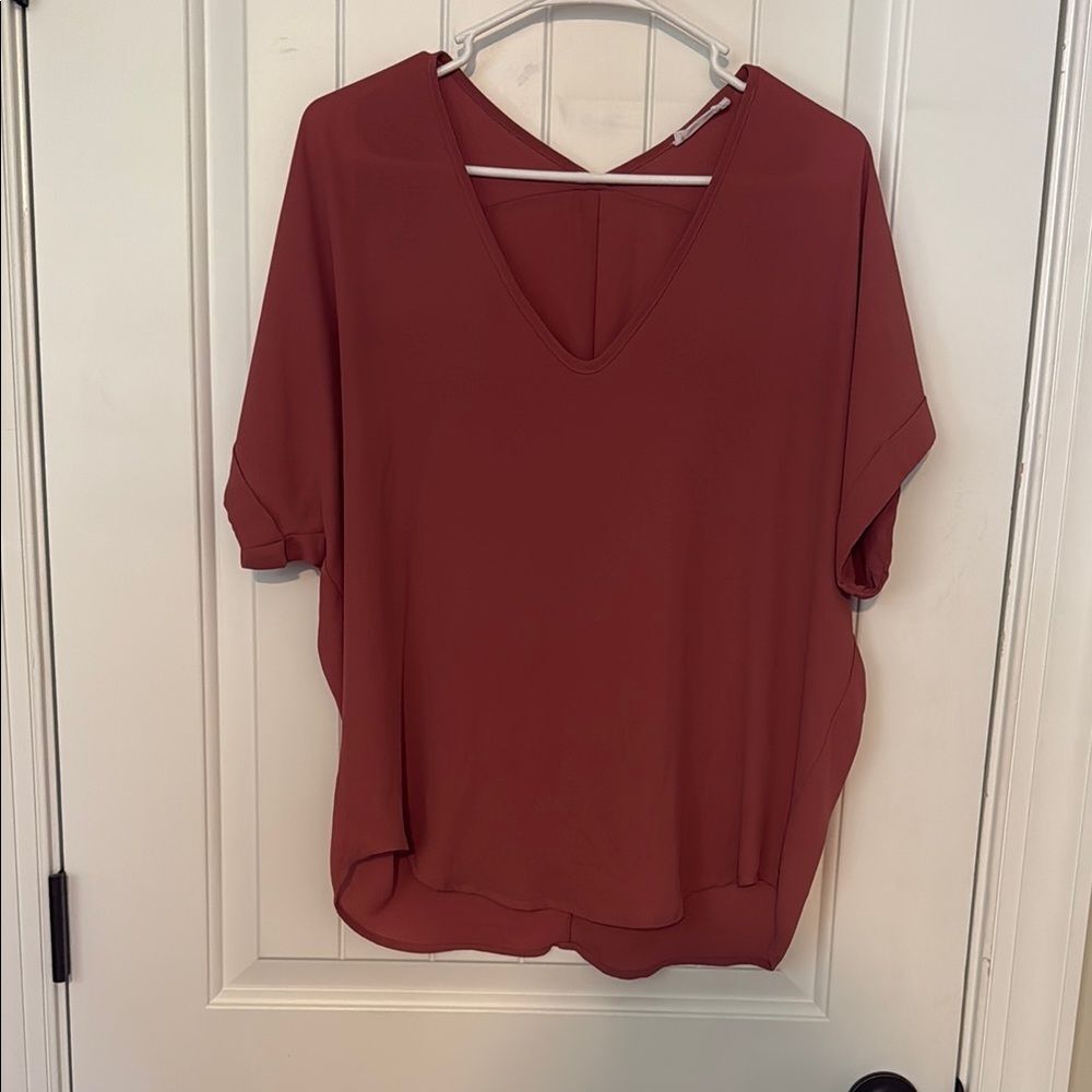 Lush woman’s Size Small V-Neck Blouse Short Dolman Sleeve Rust Orange Red Flowy